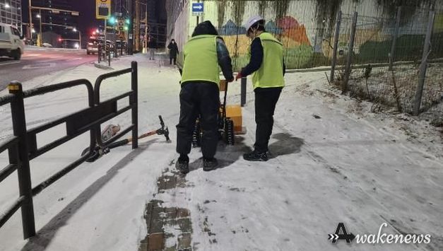 화성특례시 12월 4일 대설주의보에 선제적 대응 총력...제설인력 169명, 제설차량 135대 투입에 시민 안전확보