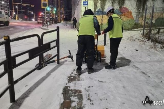 화성특례시 12월 4일 대설주의보에 선제적 대응 총력...제설인력 169명, 제설차량 135대 투입에 시민 안전확보