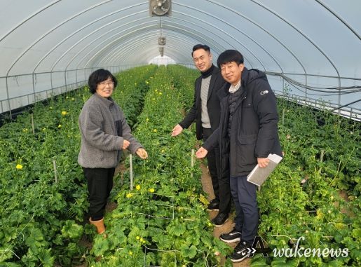 여주시 대신면장과 상담소장, 농업현장 방문 지도
