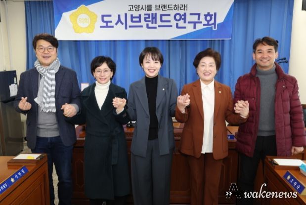 (좌부터)신현철-김해련-정민경-조현숙-송규근의원