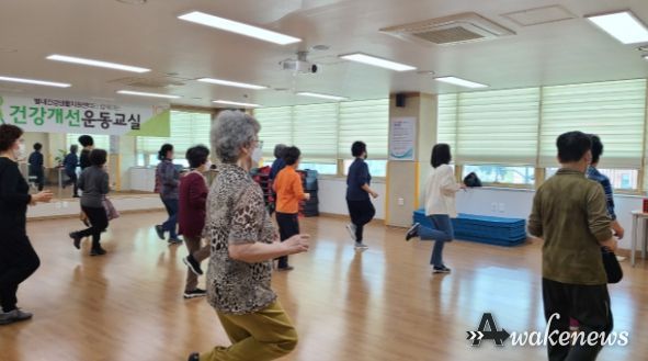 남양주풍양보건소,60세 이상 시민 대상 ‘건강 개선 댄스 교실’ 운영