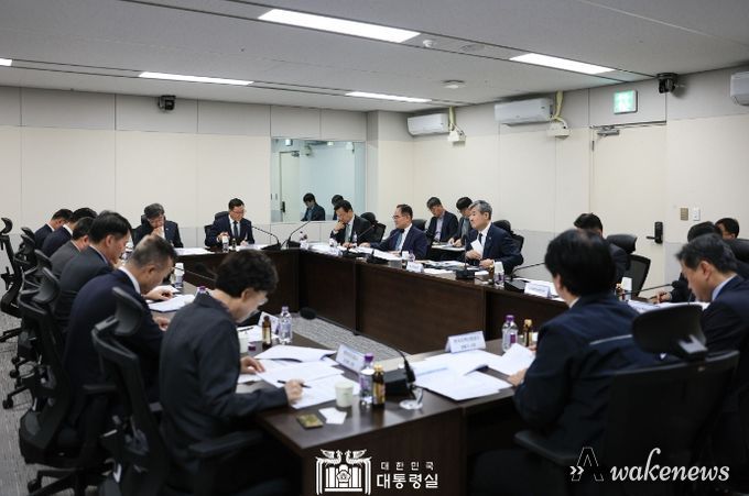 4월 12일 조태용 국가안보실장이 에너지분야 사이버공격 대응태세 점검회의를 주재했다.