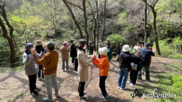남양주보건소 치매안심센터,치매 환자와 가족이 함께하는 산림치유 프로그램 개최