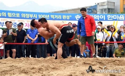 의정부시 씨름왕 선발대회 대진 추첨,‘환호․탄식’ 교차