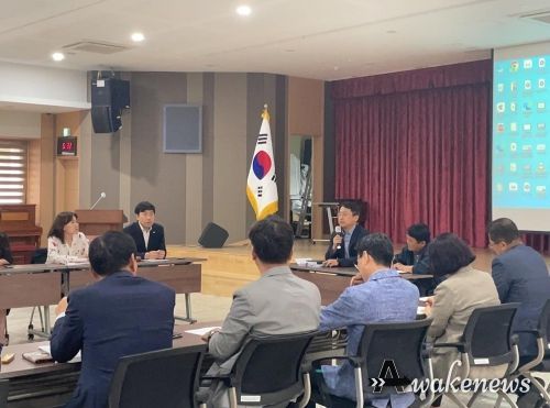 최근 대한민국 전역을 들썩이게 한 전세사기 피해와 관련해 김포시는 지난 26일 ‘투명한 부동산거래질서 확립을 주제로 간담회를 개최했다