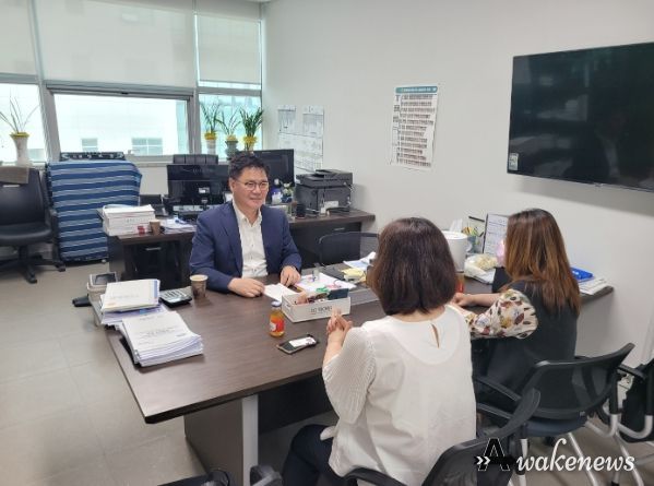 정하용 의원, 교육공무직 행정실무사 처우 개선 시급