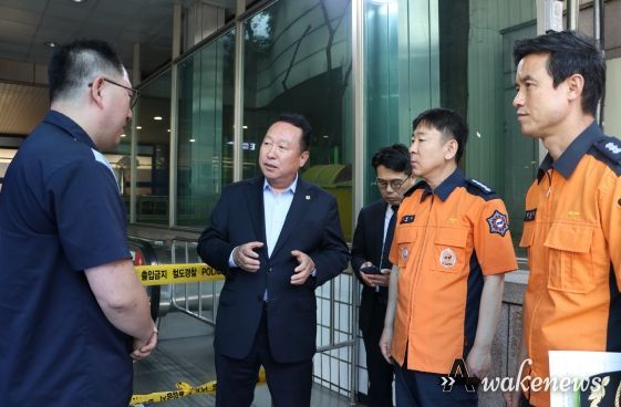 경기도의회 안계일 안전행정위원장, 분당 수내역 에스컬레이터 역주행 사고 현장 방문