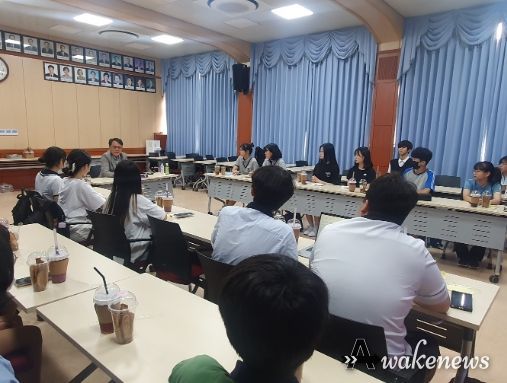 안성교육지원청, 학생자치연합회(교육의회)와 교육장 정담회 개최