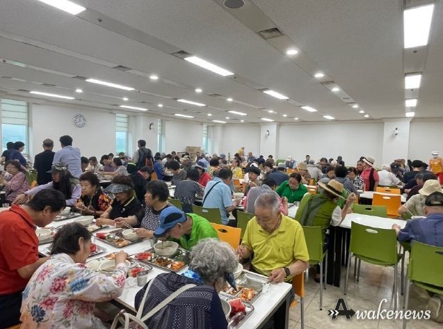파주시노인복지관 보양식·혹서기 물품 지원…여름나기 행사 진행