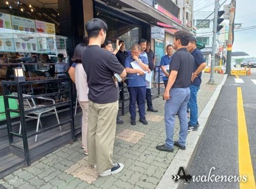 임산영 클린도시사업소장은 12일 도로관리과에서 담당하는 사업대상지를 돌며 현장 점검을 실시했다