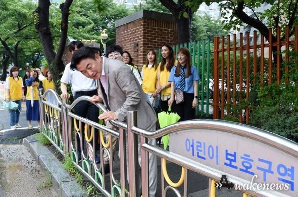 김동근 의정부시장, 호원초등학교 통학로 현장 출동