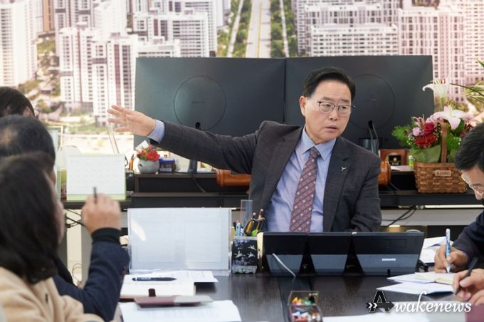 내려받기전략회의