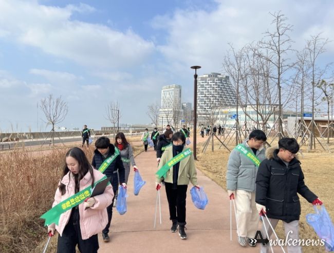 시흥시 거북섬동, 주민과 함께 설맞이 환경정화 활동 펼쳐