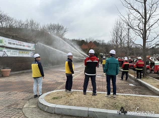 김포시가 28일 재난현장통합지원본부 설치 및 가동 훈련을 실시하고 재난 상황에 대한 실질적 대처 능력을 점검했다.