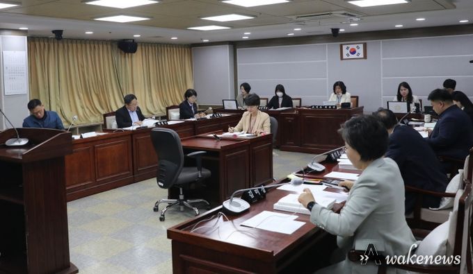 수원특례시의회 도시환경위원회, 조례안 등 안건심사