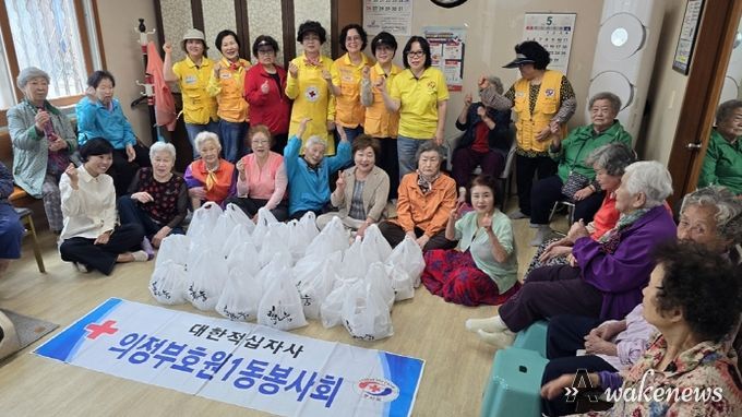 의정부시 호원1동 적십자봉사회, 어버이날 맞이 삼계탕 나눔 진행