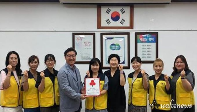 평택행복나눔본부, 송북동 청소년지도위원회 1호 ‘착한단체’ 현판 전달