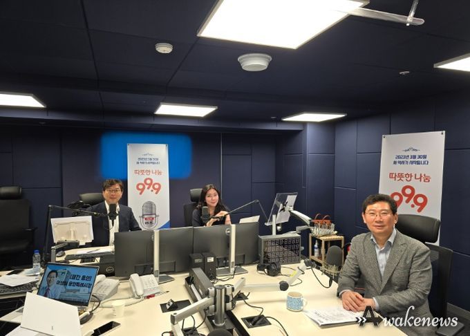 이상일 용인특례시장이 26일 OBS라디오 '최진만 이유나의 굿모닝 OBS'에 출연해 용인특례시에서 진행 중인 다양한 사업과 성과를 소개했다.