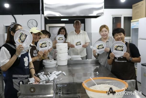 동두천시자원봉사센터 한마음가족봉사단, 독거노인에 삼계탕·양갱 만들어 전달