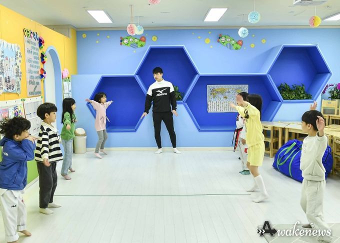 김포시는 우수한 돌봄을 차별점으로, 아이낳고 키우기 좋은 도시로 나아가고 있다. 사진은 풍무동 아이돌봄센터에서 활동 중인 아이들.