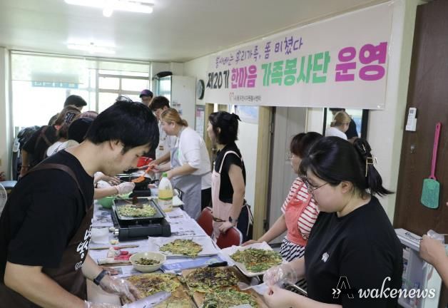 동두천시 자원봉사센터 한마음가족봉사단, 경로당 어르신 식사 대접 나서