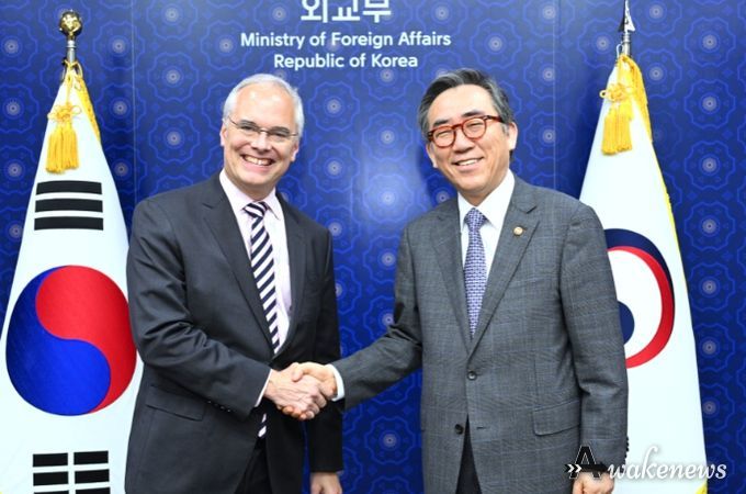 조태열 외교장관, 감염병혁신연합(CEPI) 대표 면담