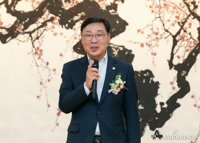 김병전 의장, 2024. 부천미술 올해의 작가 전병욱 展 참석