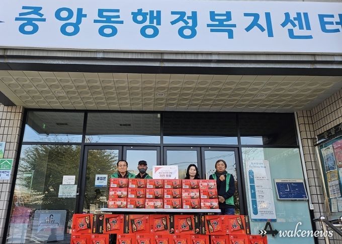 중앙동 새마을지도자, 사랑의 라면 나눔으로 전한 따뜻한 연말