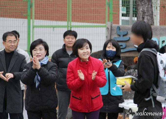연천군의회, 수능 수험생 격려…“그동안의 노력, 값진 결실로 이어지길”