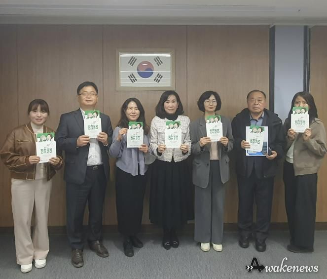 지난 13일 복지정책과·보건정책과 과장 및 팀장, 담당자, 통합지원협의체 위원 등 실무진 7명이 광주 서구보건소를 방문해 광주 서구의 통합돌봄 우수사례를 벤치마킹했다.