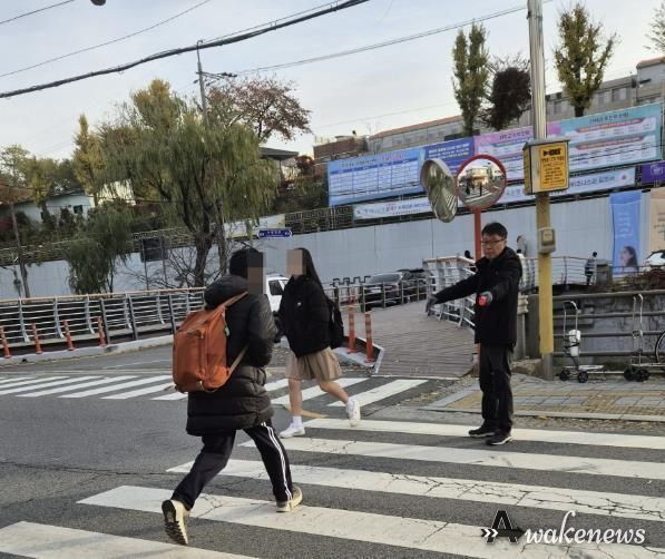 수원시 팔달구 행궁동 경기행복마을관리소, 등굣길 교통안전 지도 실시