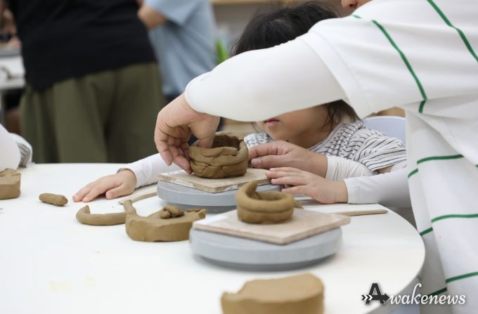 2025년 경기도자박물관 협력 프로그램 <오감으로 빚은 찻잔>