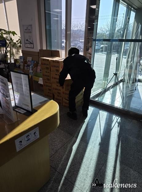 파주시 파주읍, 새해맞이 노인정 식료품 전달