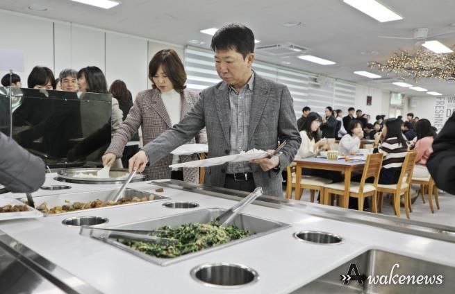 수원시 권선구, 2026 병오년 설날 떡국 행사 진행