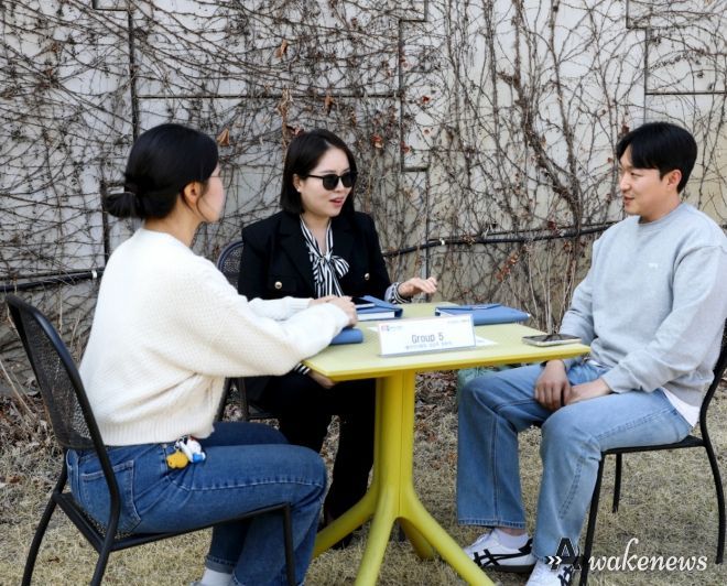 총무인사팀장, 주니어보드와 함께 역멘토링 활동을 하고 있다.