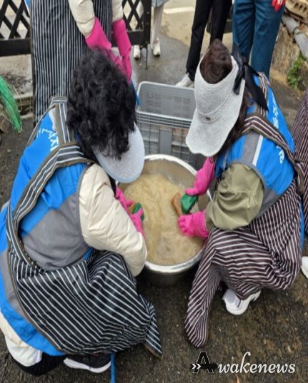 고양시 일산1동 주민자치회, ‘독마을 전통 장 담그기 행사’ 개최