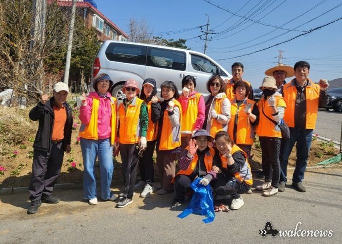 고양시 관산동, 봄맞이 초화 식재 행사 진행
